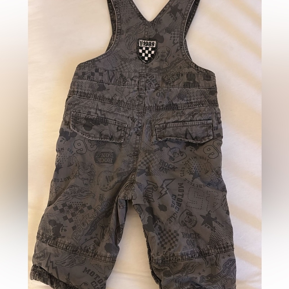 Y2K/vintage children’s place grey rockstar overalls 6-9 m